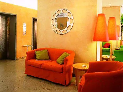 ****  Una Hotels Mediterraneo Milano Italy