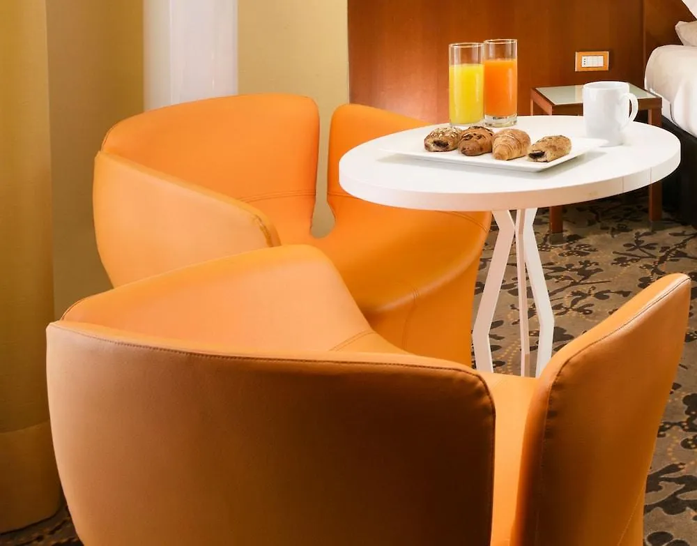 Una Hotels Mediterraneo Milano 4*, Milan Italy