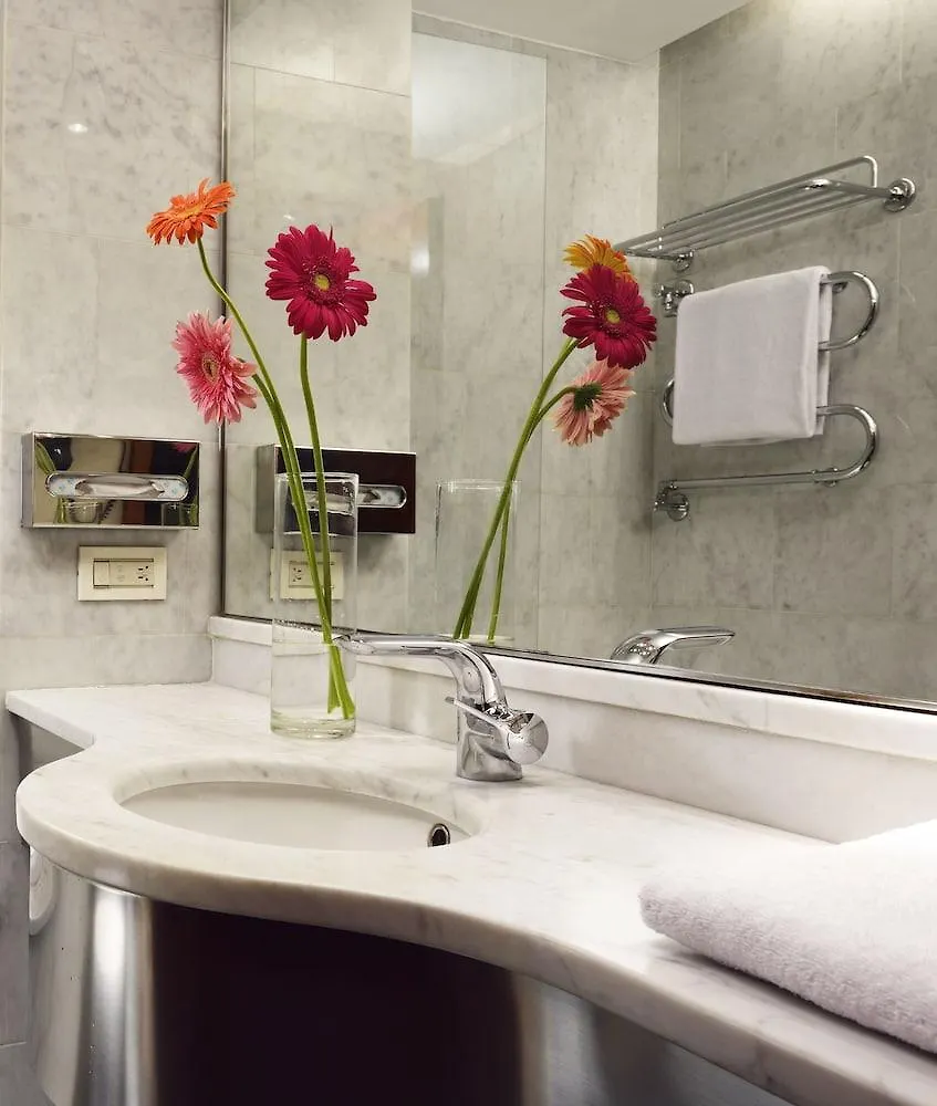 Una Hotels Mediterraneo Milano