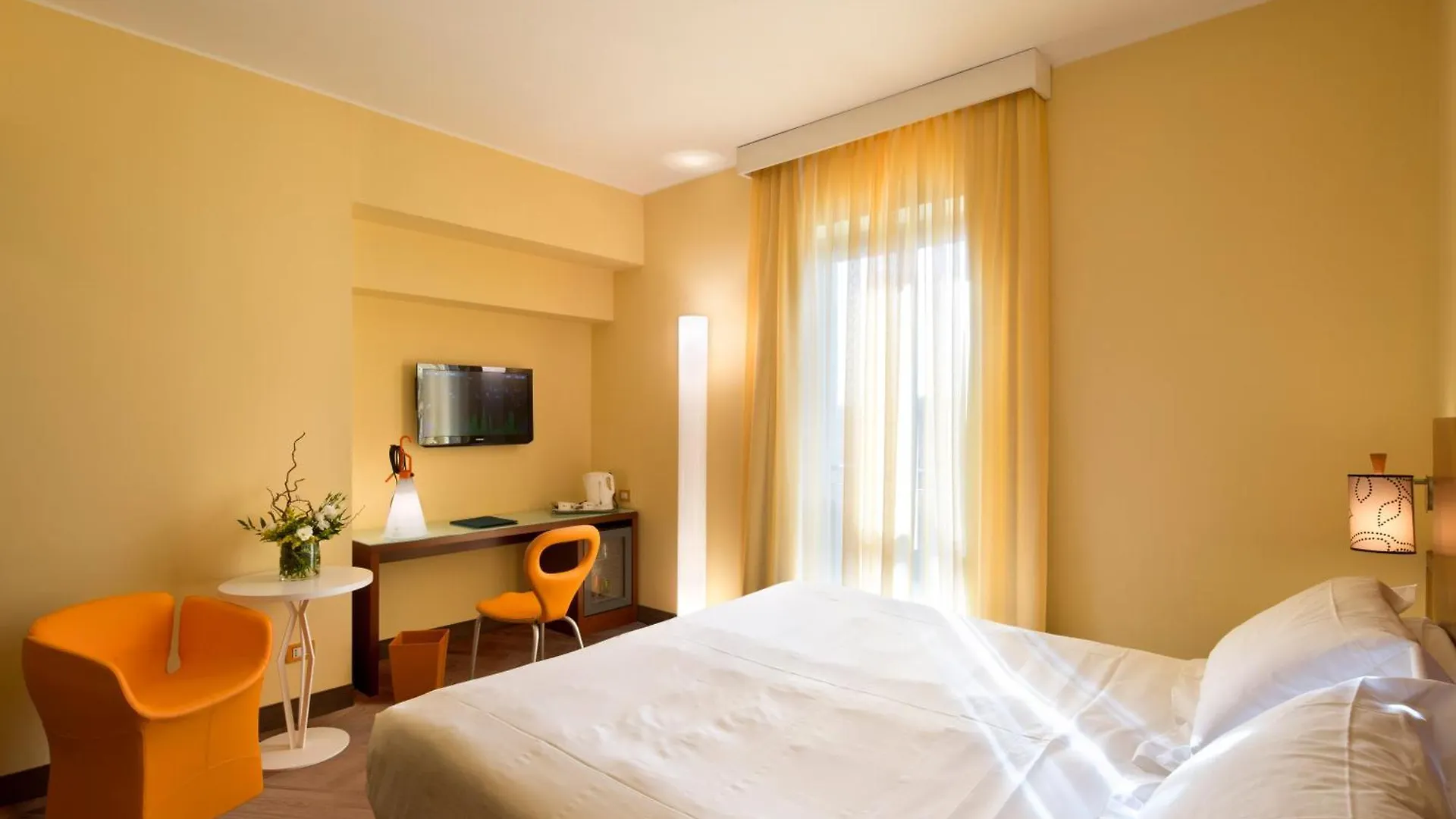 Una Hotels Mediterraneo Milano