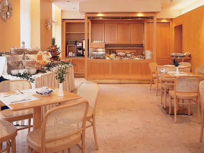 Una Hotels Mediterraneo Milano  Milan