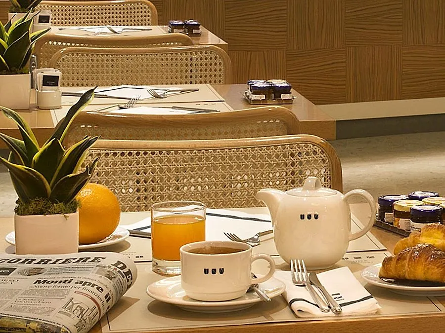 ****  Una Hotels Mediterraneo Milano Italy