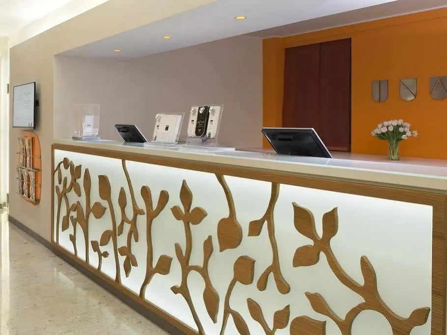 Una Hotels Mediterraneo Milano 4*, Milan