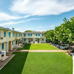 https://residence-al-mare-cavallino-treporti.hotelinveneto.com