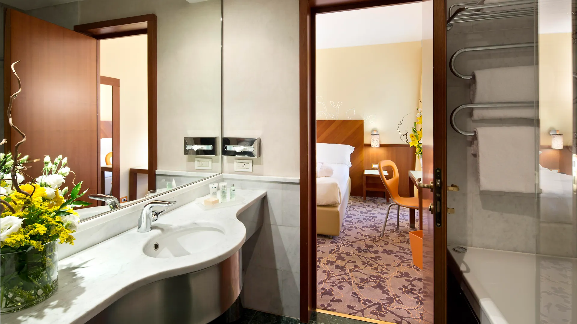 Una Hotels Mediterraneo Milano Italië